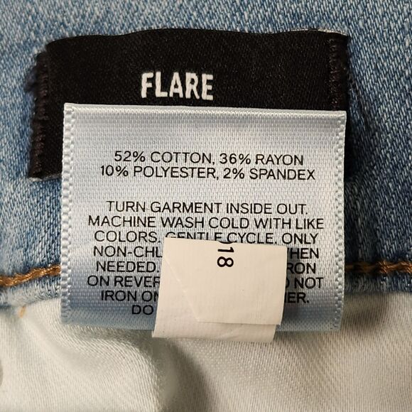 EXPRESS Jeans Womens 2R Flare Super High Rise Light Wash Zip Front Blue NWT - Picture 7 of 8